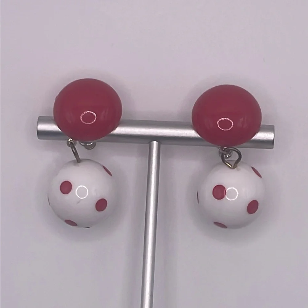 Red and White Necklace and Earring Set - Picture 2 of 8